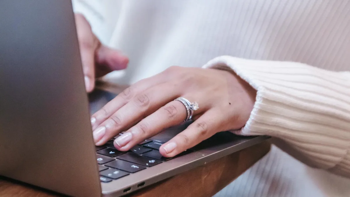 claim laptop as business expense